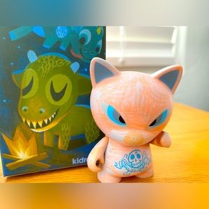 Kidrobot Amanda Visell Hairless Tomcat cat vinyl art toy kitty Munny figure